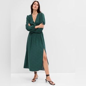 Gap Smocked V-Neck Maxi Dress NWT Midi